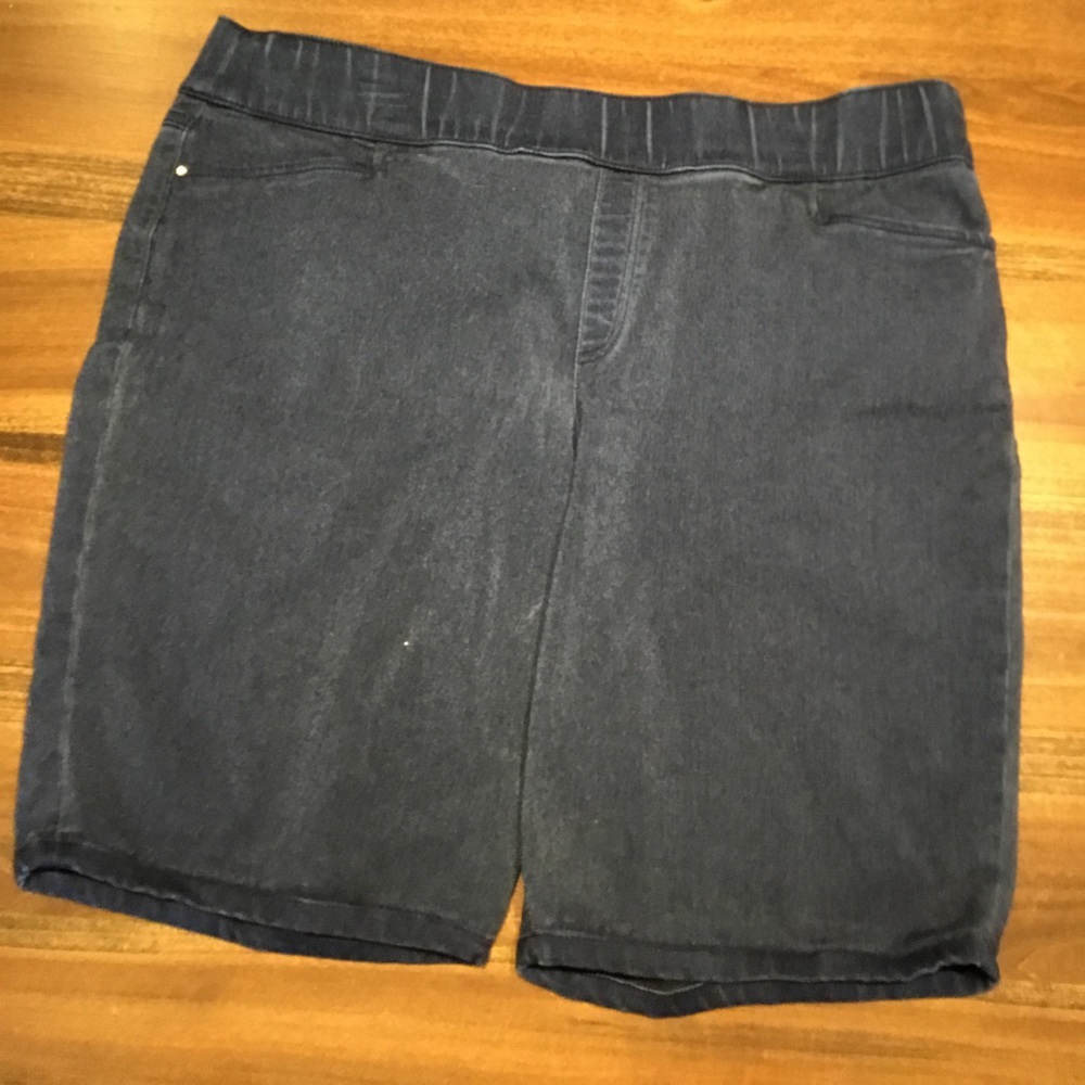 Intro. Shorts
